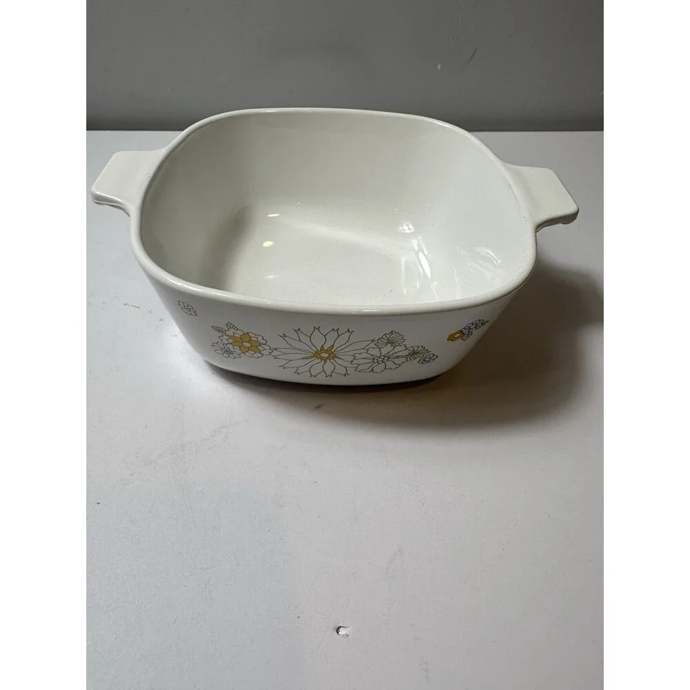 Corning Ware Floral Bouquet 1-1/2 Qt. P-1½-B Casserole